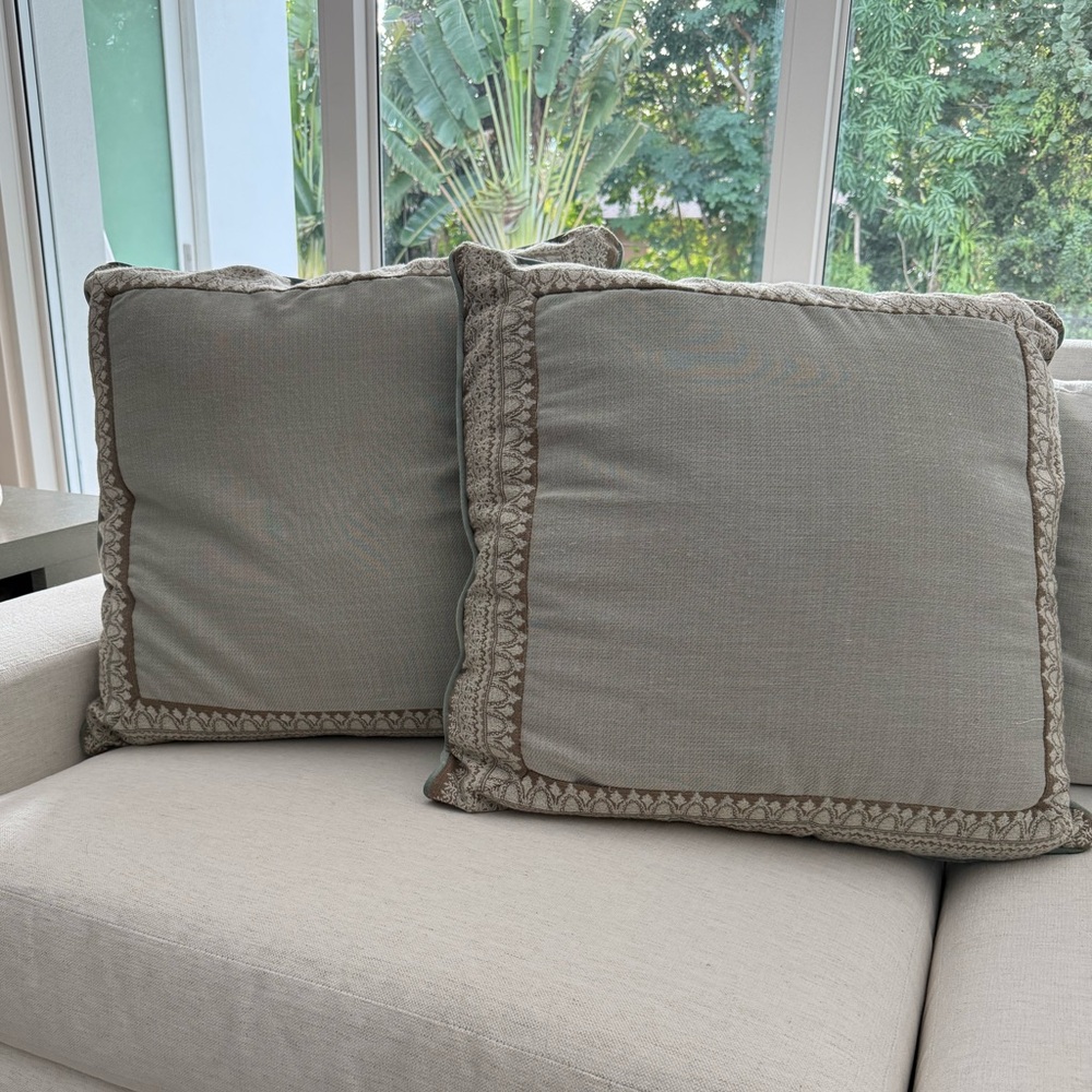 J QUEEN NEW YORK ‘Collette’ Set of Two Euro Shams - Picture 7 of 8